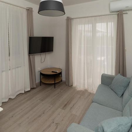Apartments Happy Sukošan Dış mekan fotoğraf