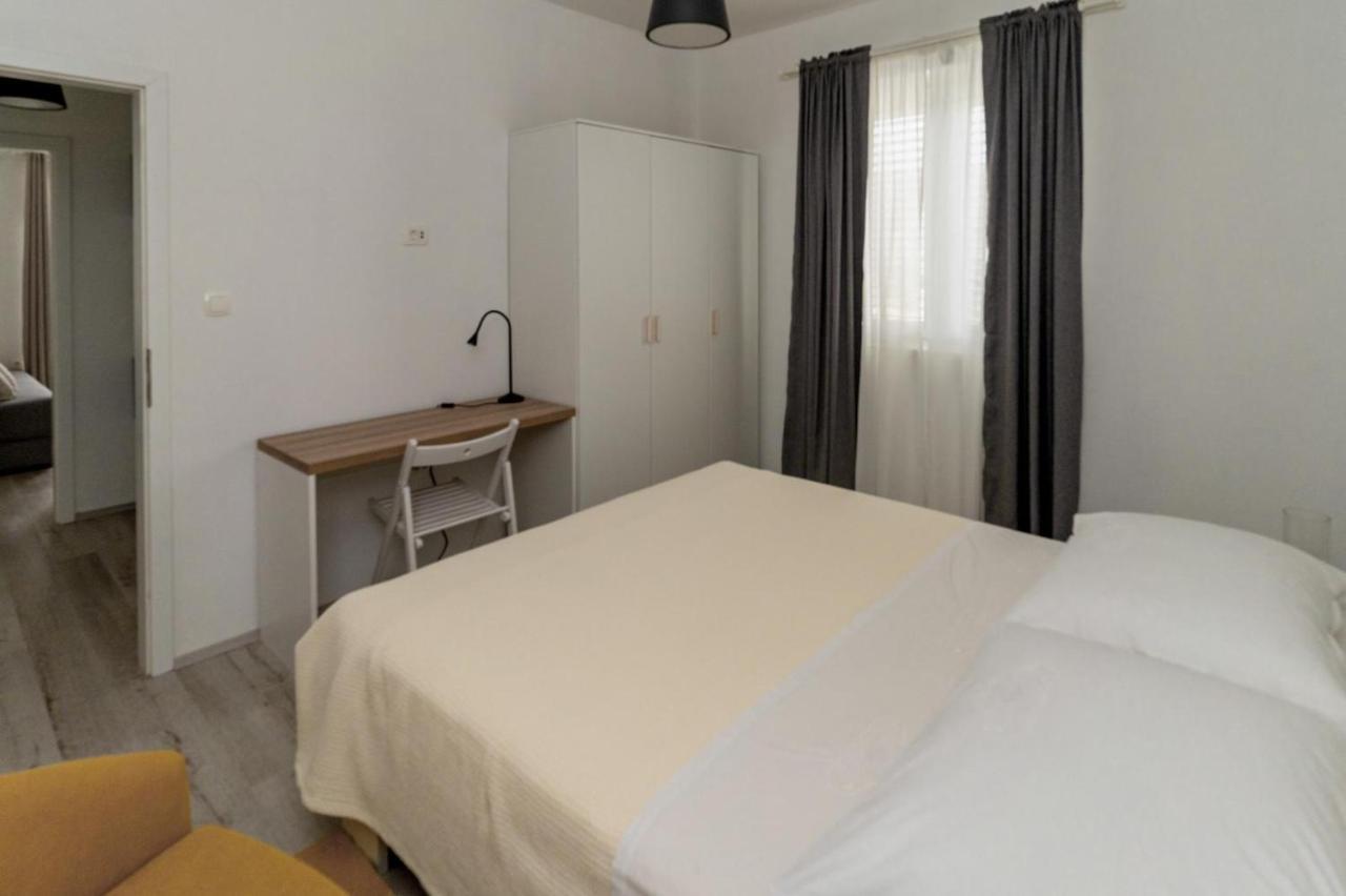 Apartments Happy Sukošan Dış mekan fotoğraf